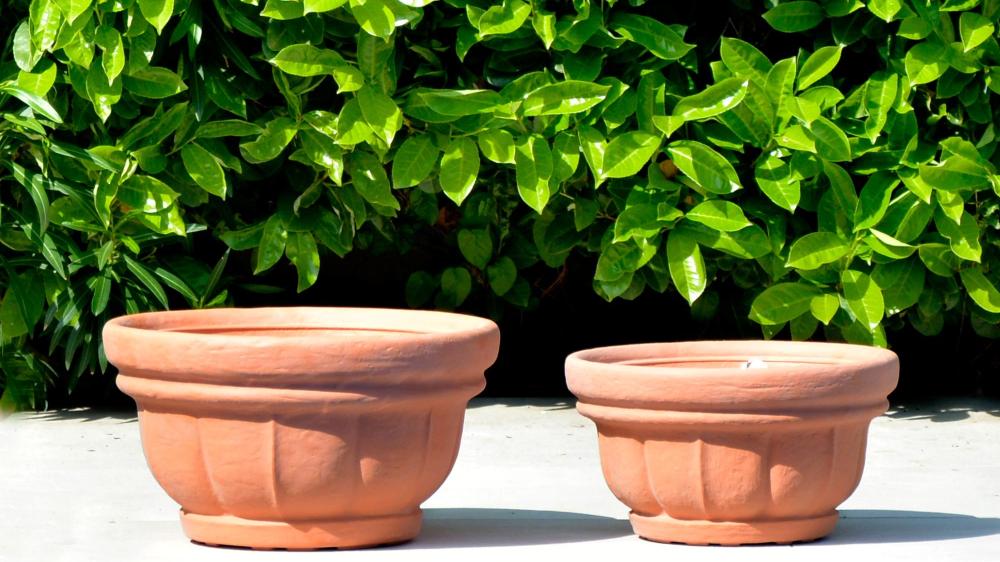 DI MARTINO -  Decorated pots Pottery Collection | LARA
